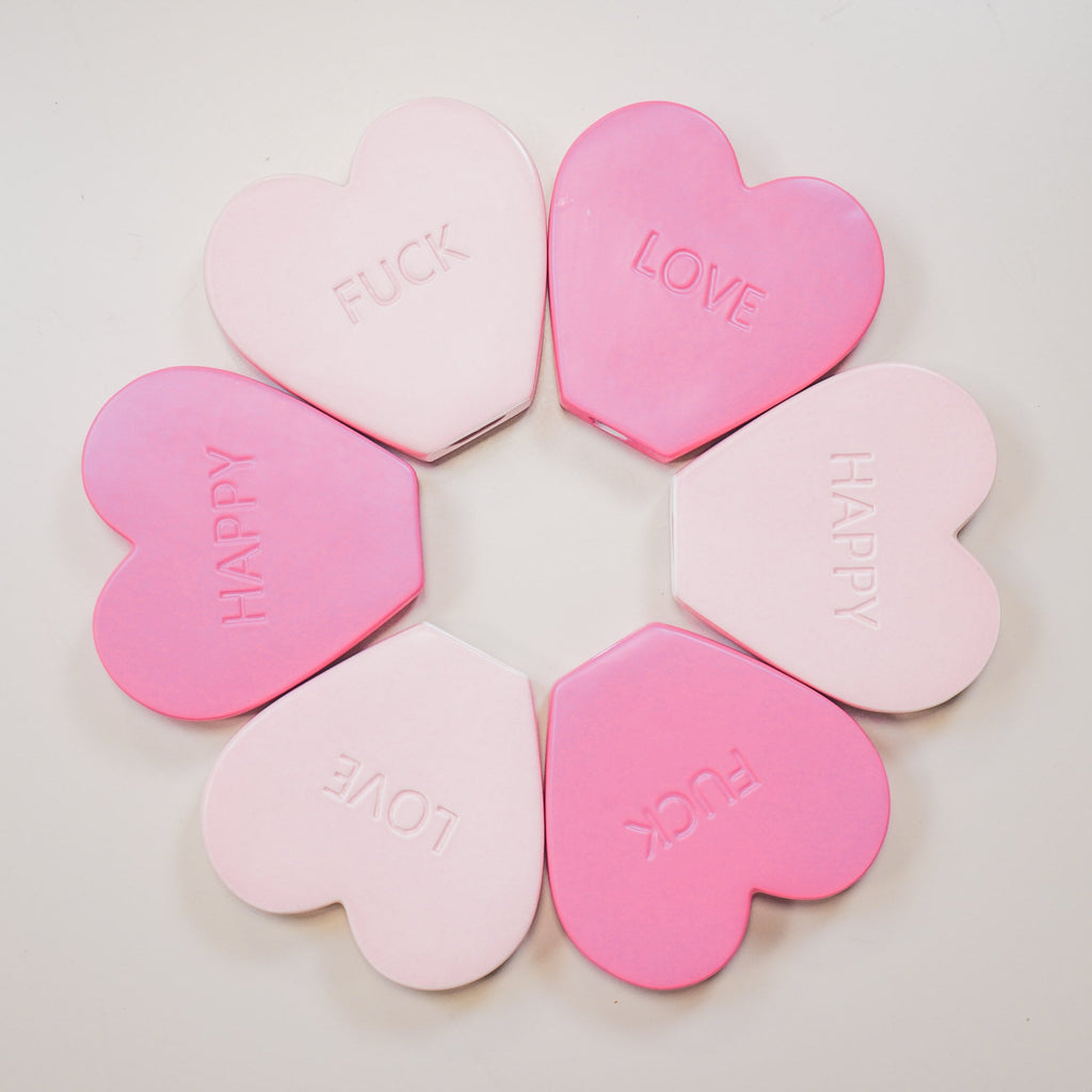 Ornament- Candy Heart 'FUCK'- Neon Pink- 20x4x18,5cm
